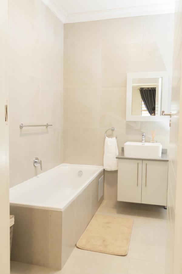 Fumo House Lifestyle Apartments Midrand Eksteriør billede